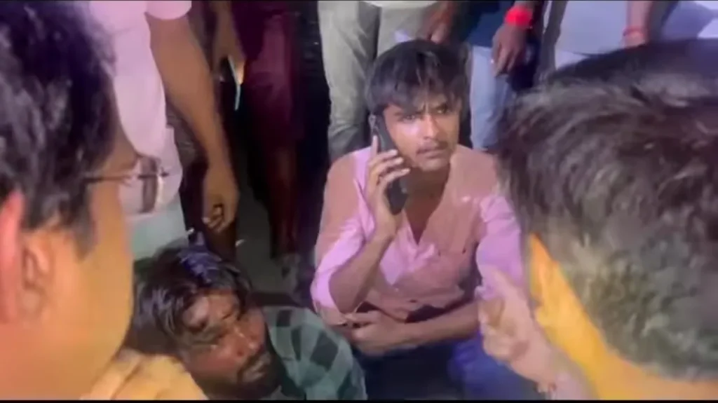 ऊंचाहार में संदिग्ध चार युवक पकड़े गए, ग्रामीणों ने की पिटाई